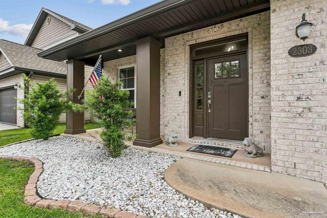 2303 Hadleigh Hills Ct, Navarre, FL 32566