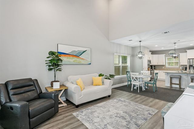 2303 Hadleigh Hills Ct, Navarre, FL 32566