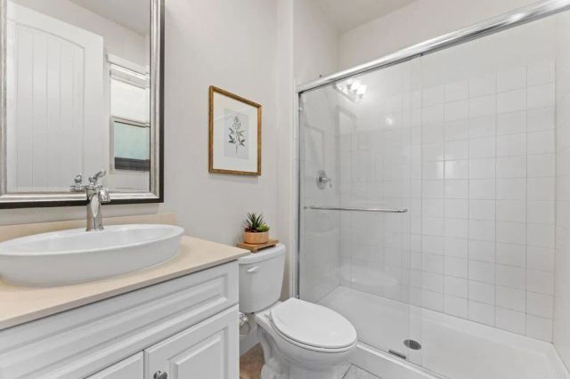 261 Flores Lane, Vista, CA 92083