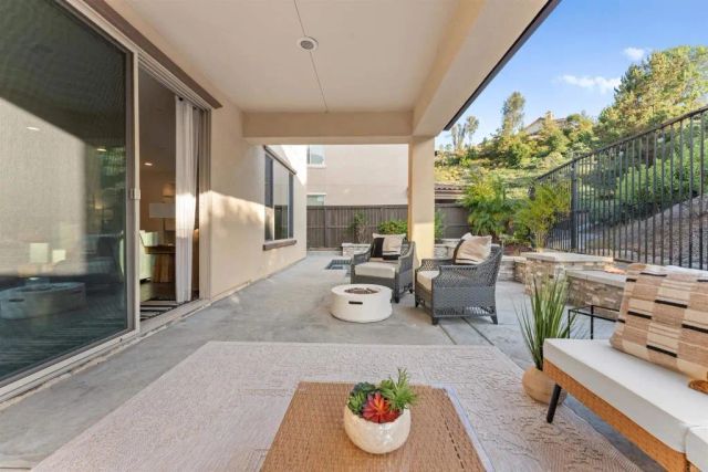 261 Flores Lane, Vista, CA 92083