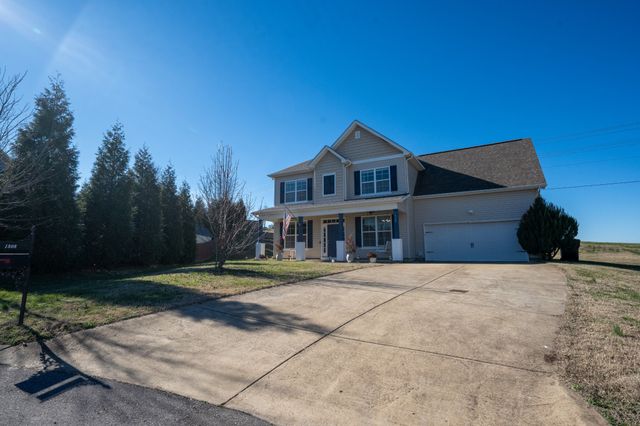 1808 Luke Ct, Columbia, TN 38401