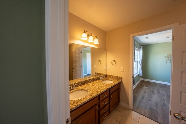 1808 Luke Ct, Columbia, TN 38401