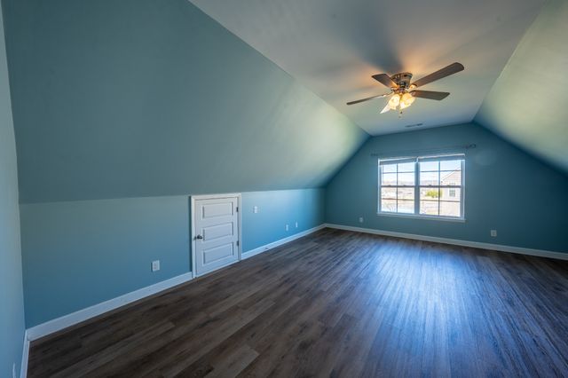 1808 Luke Ct, Columbia, TN 38401