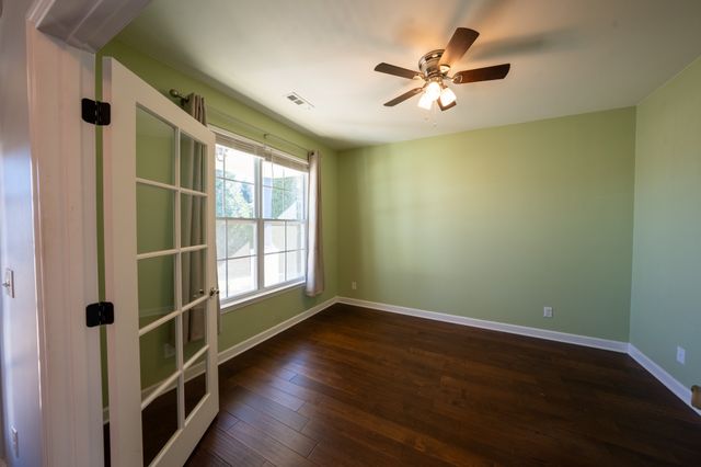 1808 Luke Ct, Columbia, TN 38401