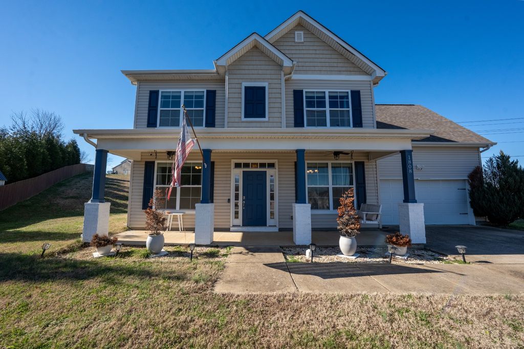 1808 Luke Ct, Columbia, TN 38401