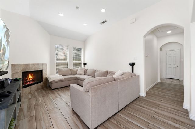 210 Maltby Road, Irving, TX 75061