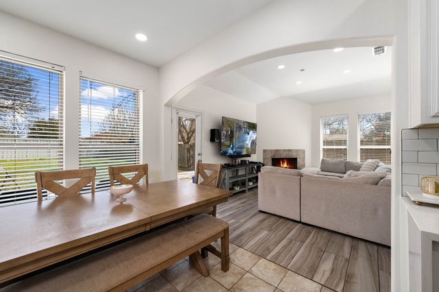 210 Maltby Road, Irving, TX 75061