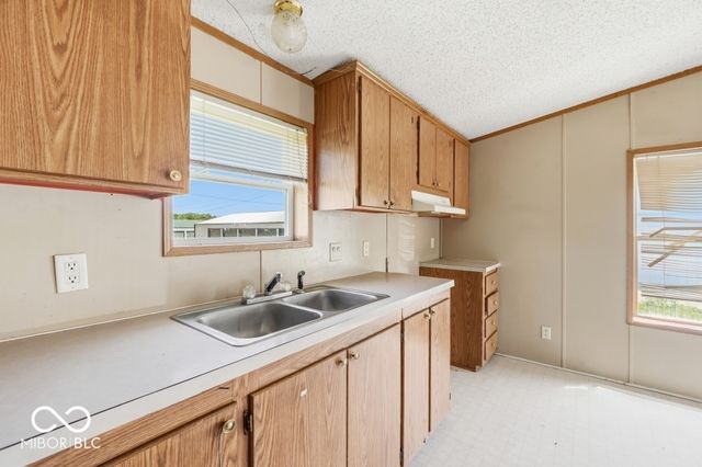 503 S 1st Street, Van Buren, IN 46991