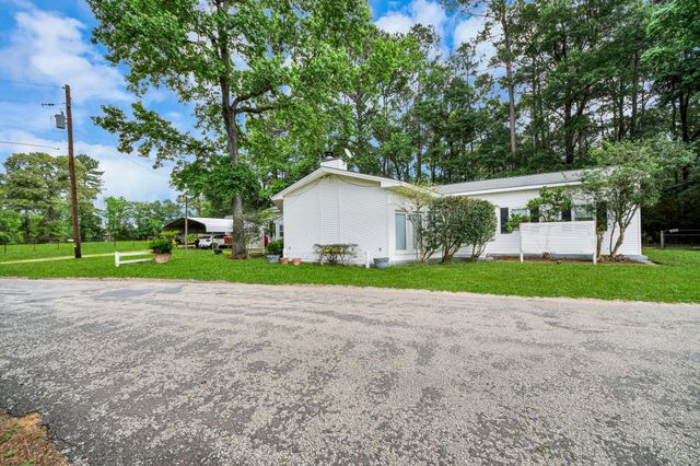 41 Lakeview, New Waverly, TX 77358