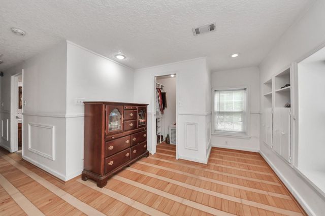 41 Lakeview, New Waverly, TX 77358