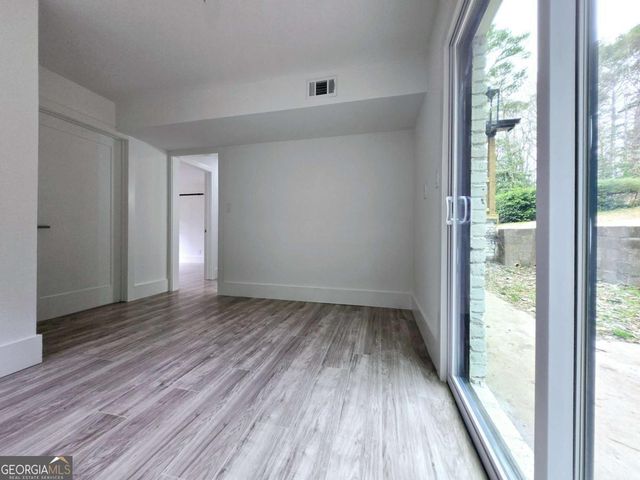 2400 Glenrock Drive, Decatur, GA 30032