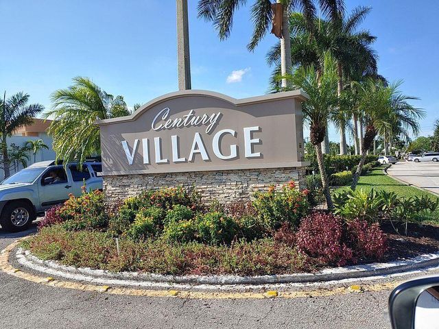 49 Cambridge B, West Palm Beach, FL 33417