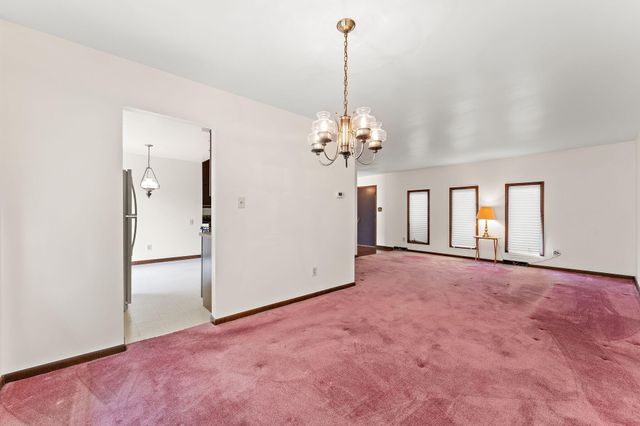 1225 Willow Lane, Schererville, IN 46375