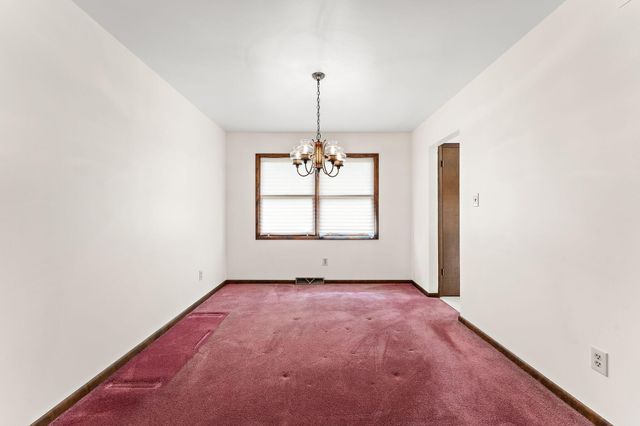 1225 Willow Lane, Schererville, IN 46375