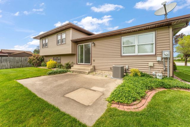 1225 Willow Lane, Schererville, IN 46375