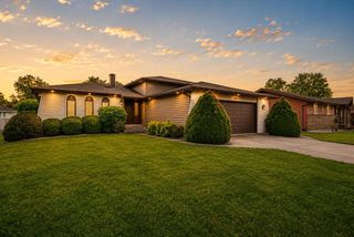 1225 Willow Lane, Schererville, IN 46375