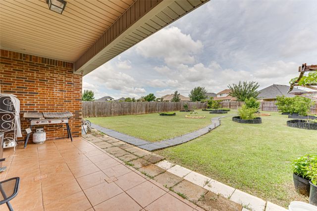 511 Poplar Vista Lane, Arlington, TX 76002