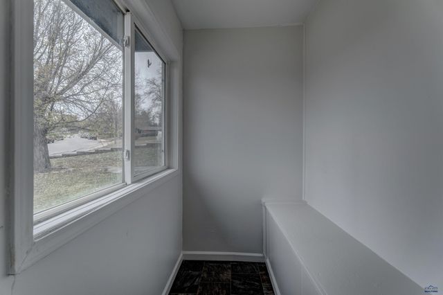 228 E OAKLAND, Rapid City, SD 57701