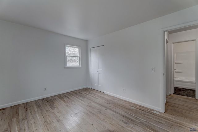 228 E OAKLAND, Rapid City, SD 57701