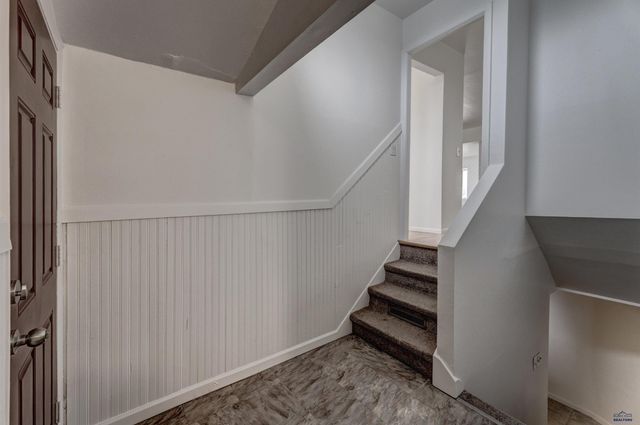 228 E OAKLAND, Rapid City, SD 57701