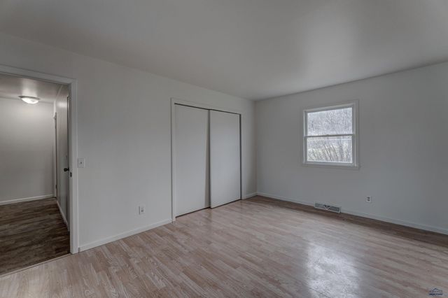 228 E OAKLAND, Rapid City, SD 57701