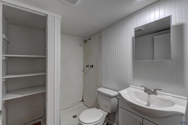 228 E OAKLAND, Rapid City, SD 57701