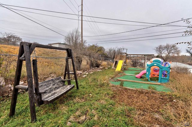 228 E OAKLAND, Rapid City, SD 57701