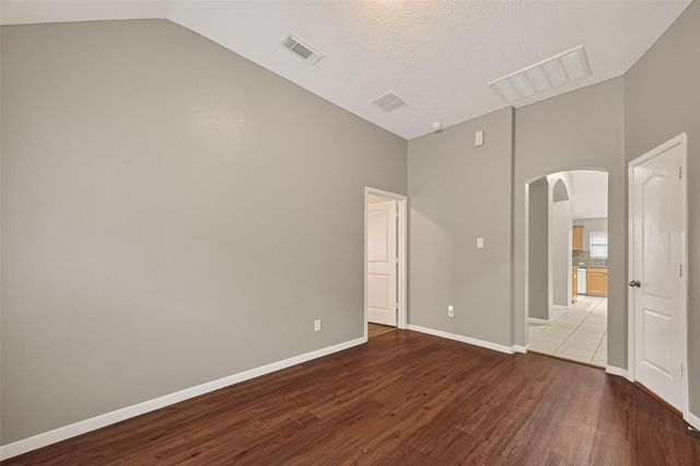 407 Abbey Lane, League City, TX 77573