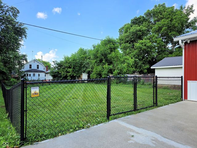 160 E Elm Street, Morgantown, IN 46160