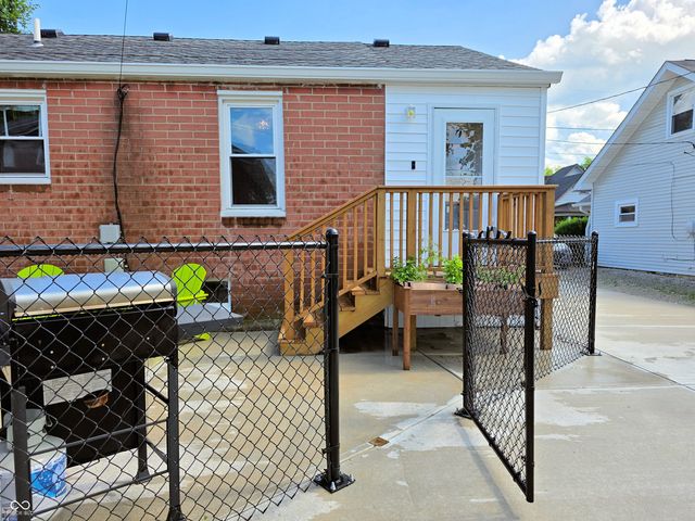 160 E Elm Street, Morgantown, IN 46160