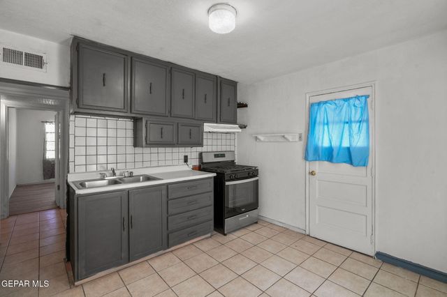 7701 ACAPULCO Avenue, El Paso, TX 79915
