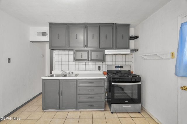 7701 ACAPULCO Avenue, El Paso, TX 79915