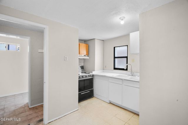 7701 ACAPULCO Avenue, El Paso, TX 79915