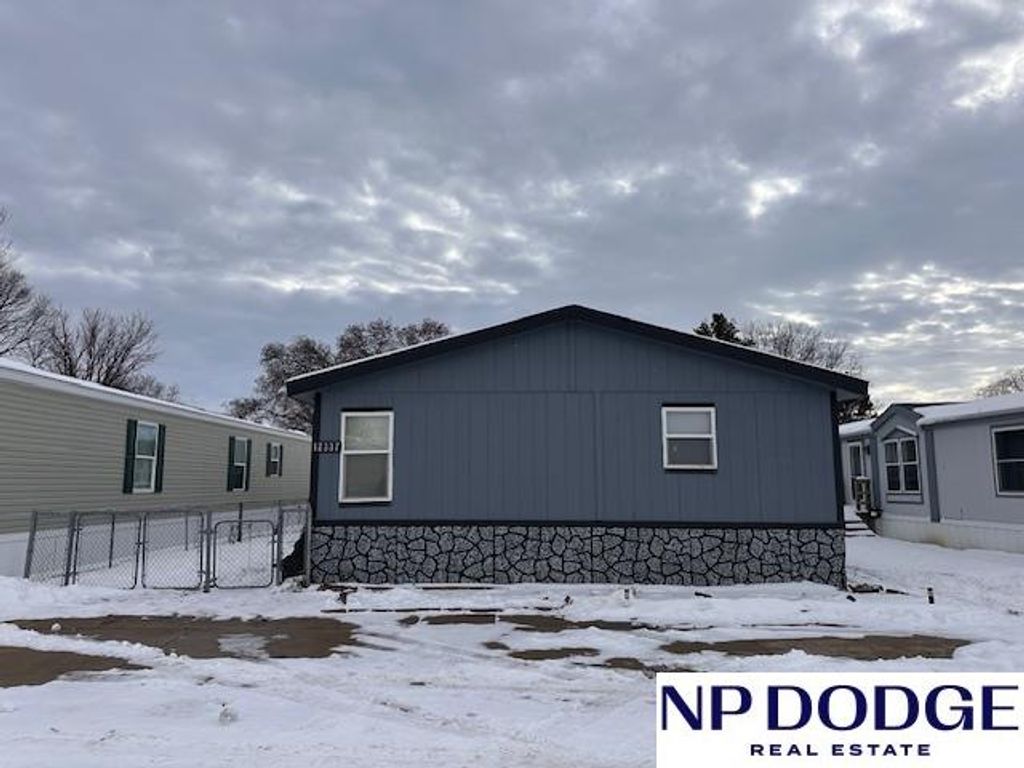 12337 Rose Drive, Blair, NE 68008