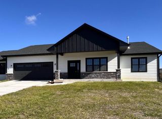 2616 Cumberland Drive, Janesville, WI 53546
