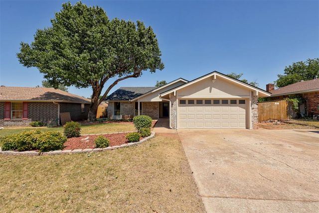 8816 Aaron Drive, Oklahoma City, OK 73132