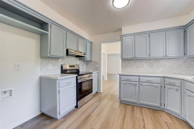 8816 Aaron Drive, Oklahoma City, OK 73132
