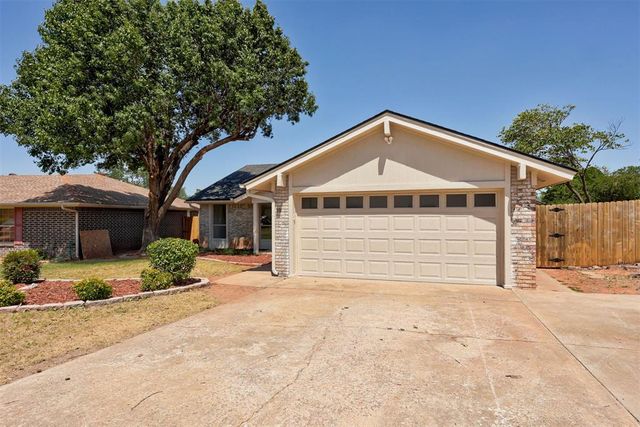 8816 Aaron Drive, Oklahoma City, OK 73132