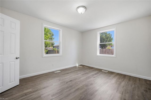 1907 Halifax AVE, Portsmouth, VA 23707