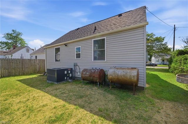 1907 Halifax AVE, Portsmouth, VA 23707