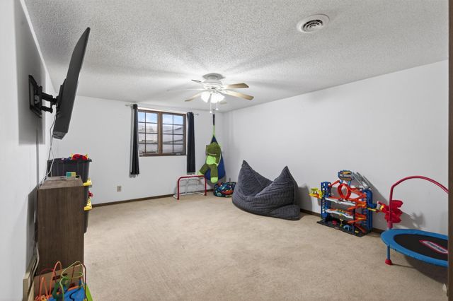 16023 Xenia Street NW, Andover, MN 55304