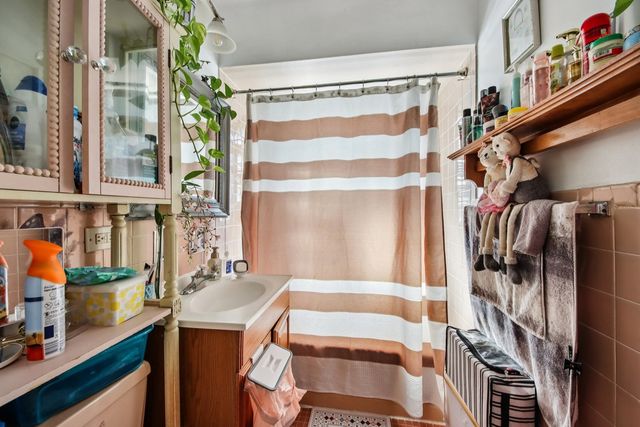 2165 N Moody Avenue, Chicago, IL 60639