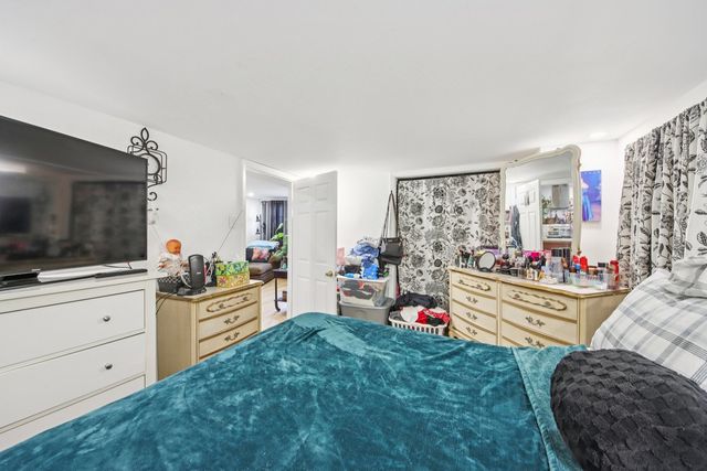 2165 N Moody Avenue, Chicago, IL 60639