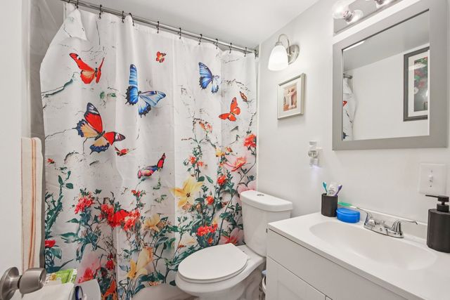 2165 N Moody Avenue, Chicago, IL 60639