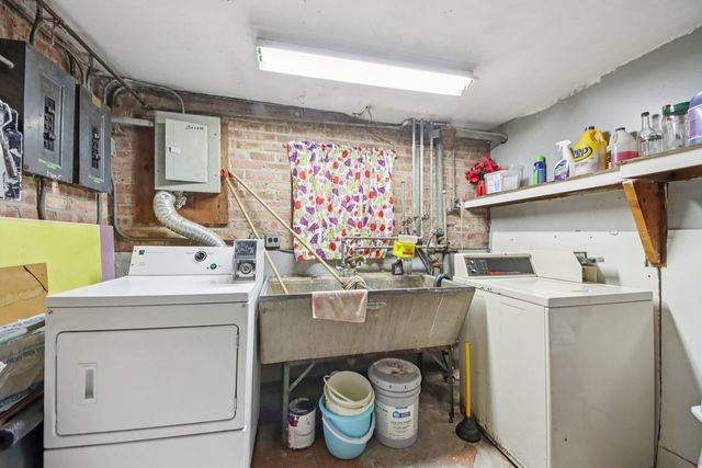 2165 N Moody Avenue, Chicago, IL 60639