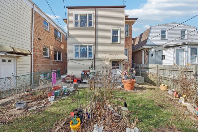 2165 N Moody Avenue, Chicago, IL 60639