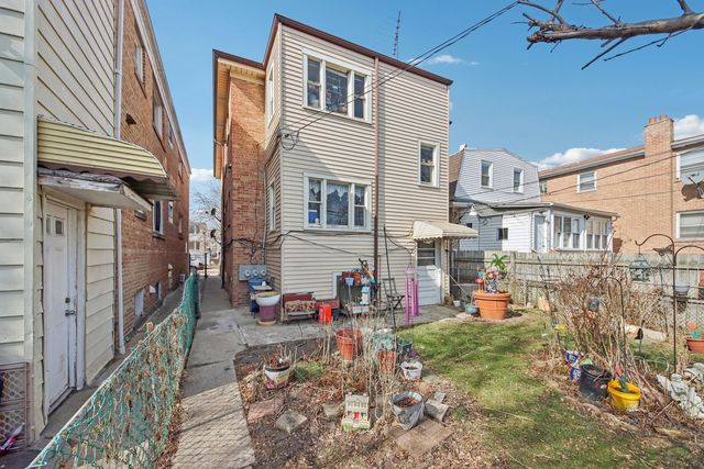 2165 N Moody Avenue, Chicago, IL 60639