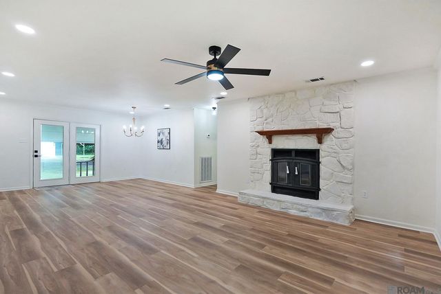 9335 Jennifer Lynn Rd, Denham Springs, LA 70706