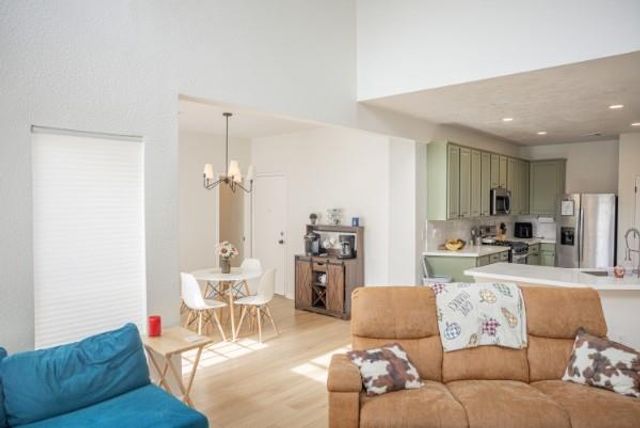 315 Vantage Pointe Circle, League City, TX 77573