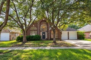315 Vantage Pointe Circle, League City, TX 77573